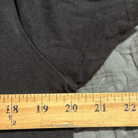 Stranger Things XL graphic print short sleeve t-shirt Eleven Netflix upside down - Picture 8 of 10